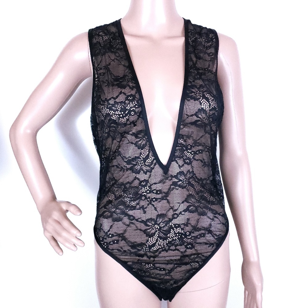 Victoria's Secret Women Lingerie Teddy V-neck L - NWT